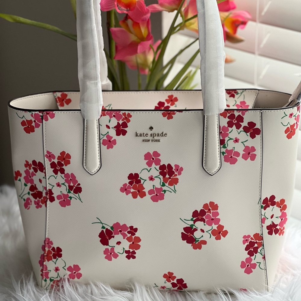 Katespade Staci tote in floral cluster print